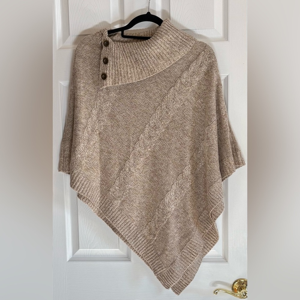 KAREN SCOTT Beige Knit Poncho with Button Detail
